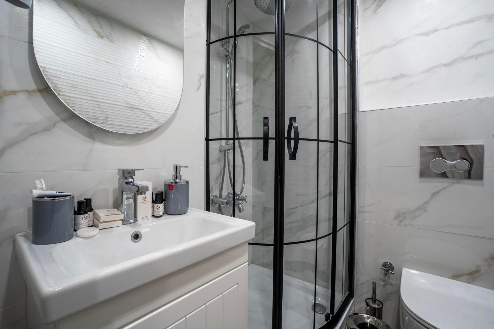 Smart And Simple Hotel Karakoy Истанбул Екстериор снимка