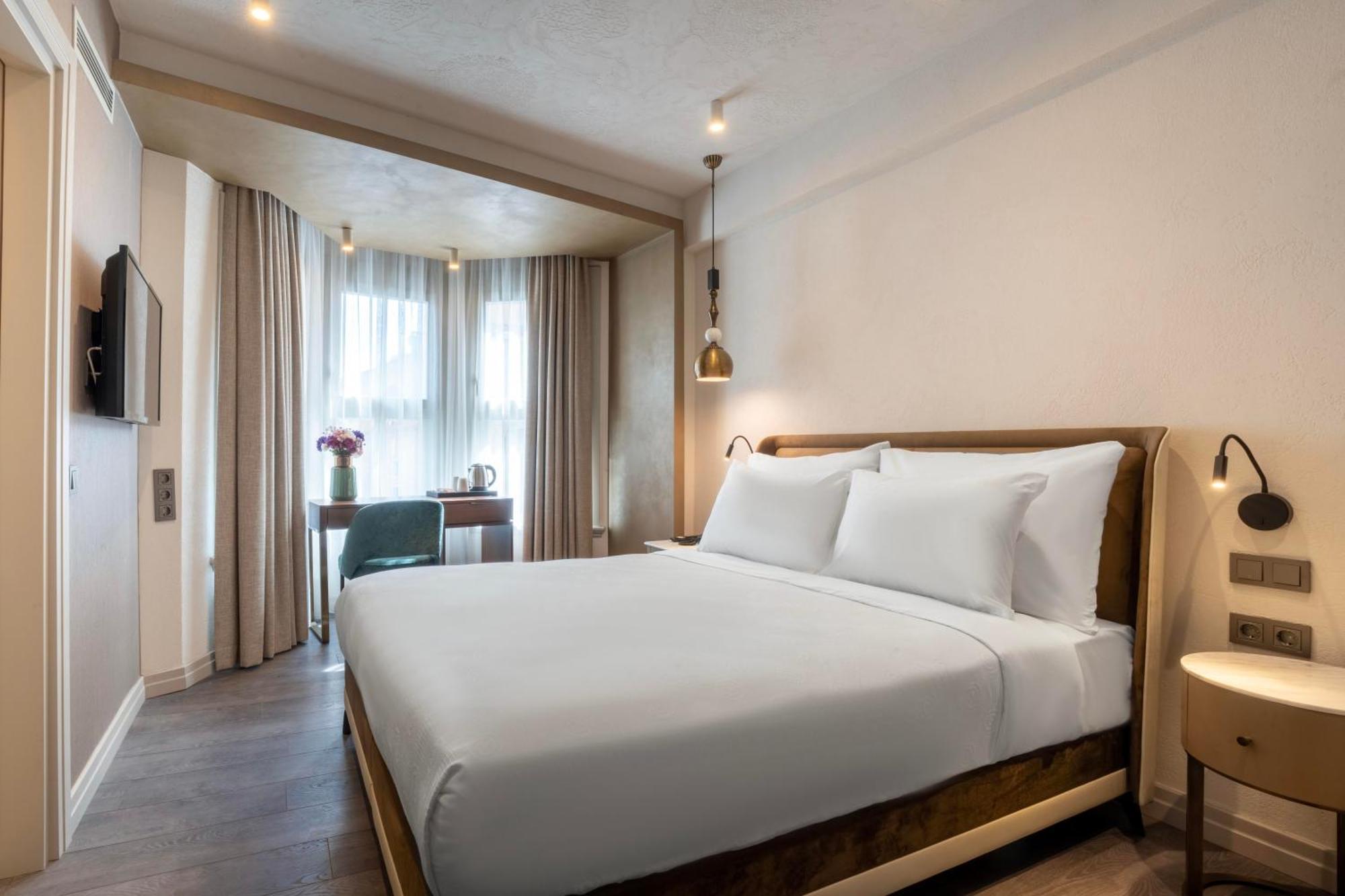 Smart And Simple Hotel Karakoy Истанбул Екстериор снимка