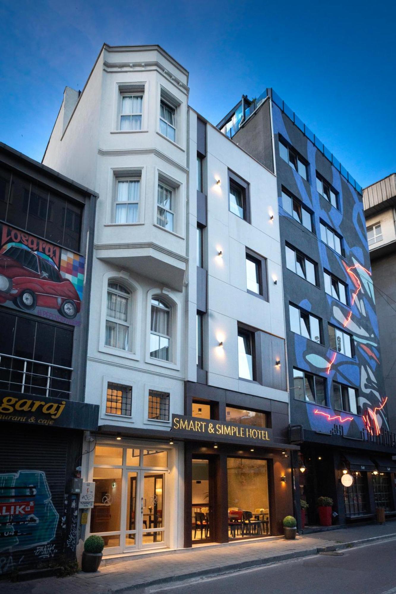 Smart And Simple Hotel Karakoy Истанбул Екстериор снимка