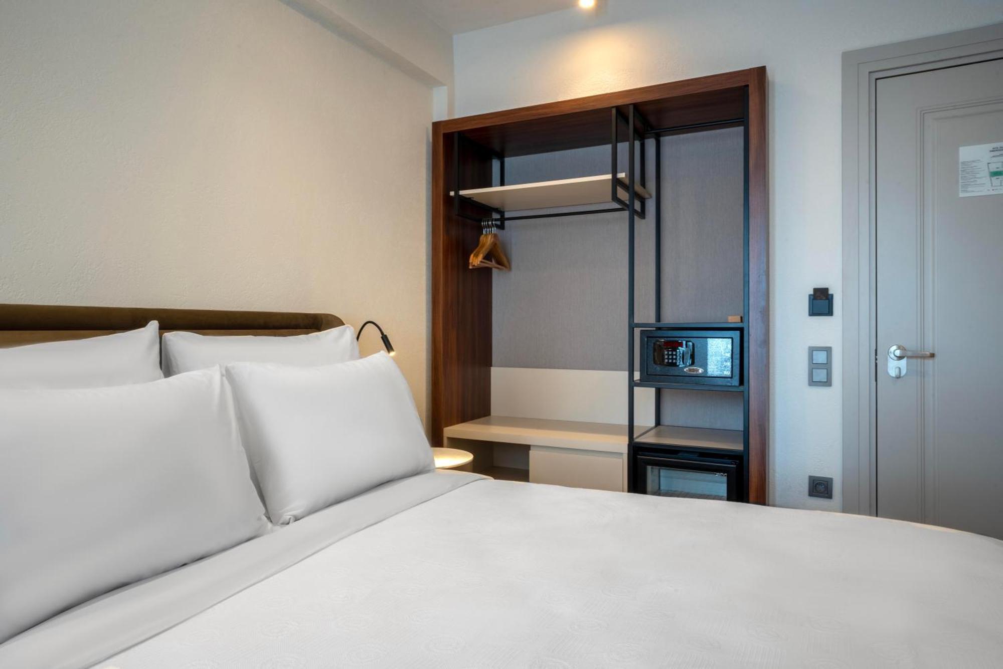 Smart And Simple Hotel Karakoy Истанбул Екстериор снимка