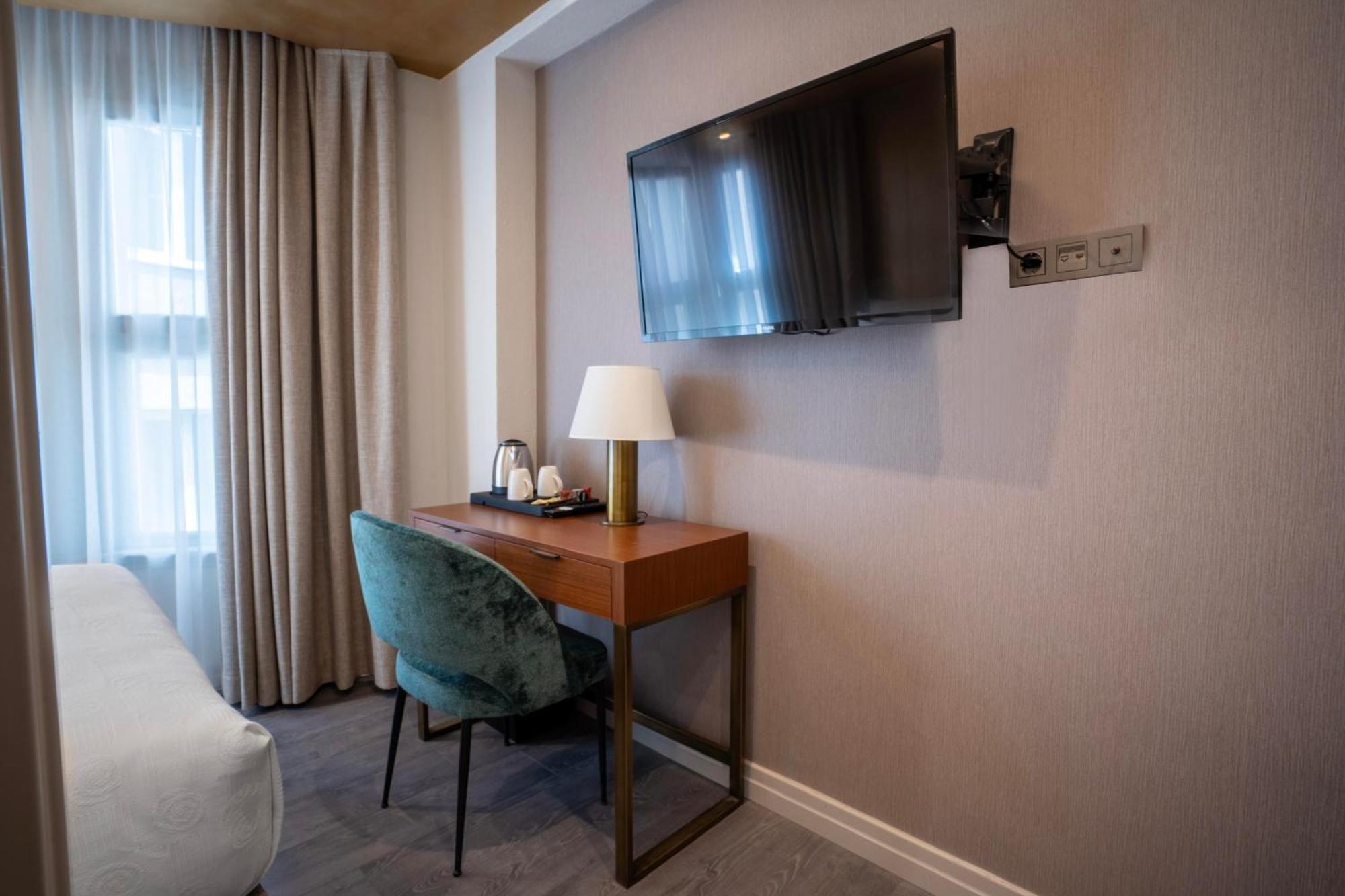 Smart And Simple Hotel Karakoy Истанбул Екстериор снимка