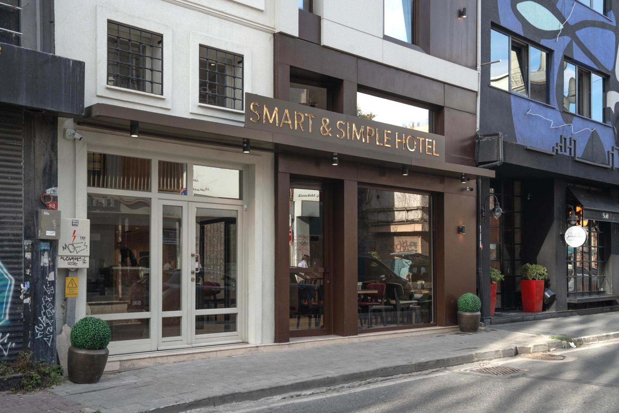 Smart And Simple Hotel Karakoy Истанбул Екстериор снимка