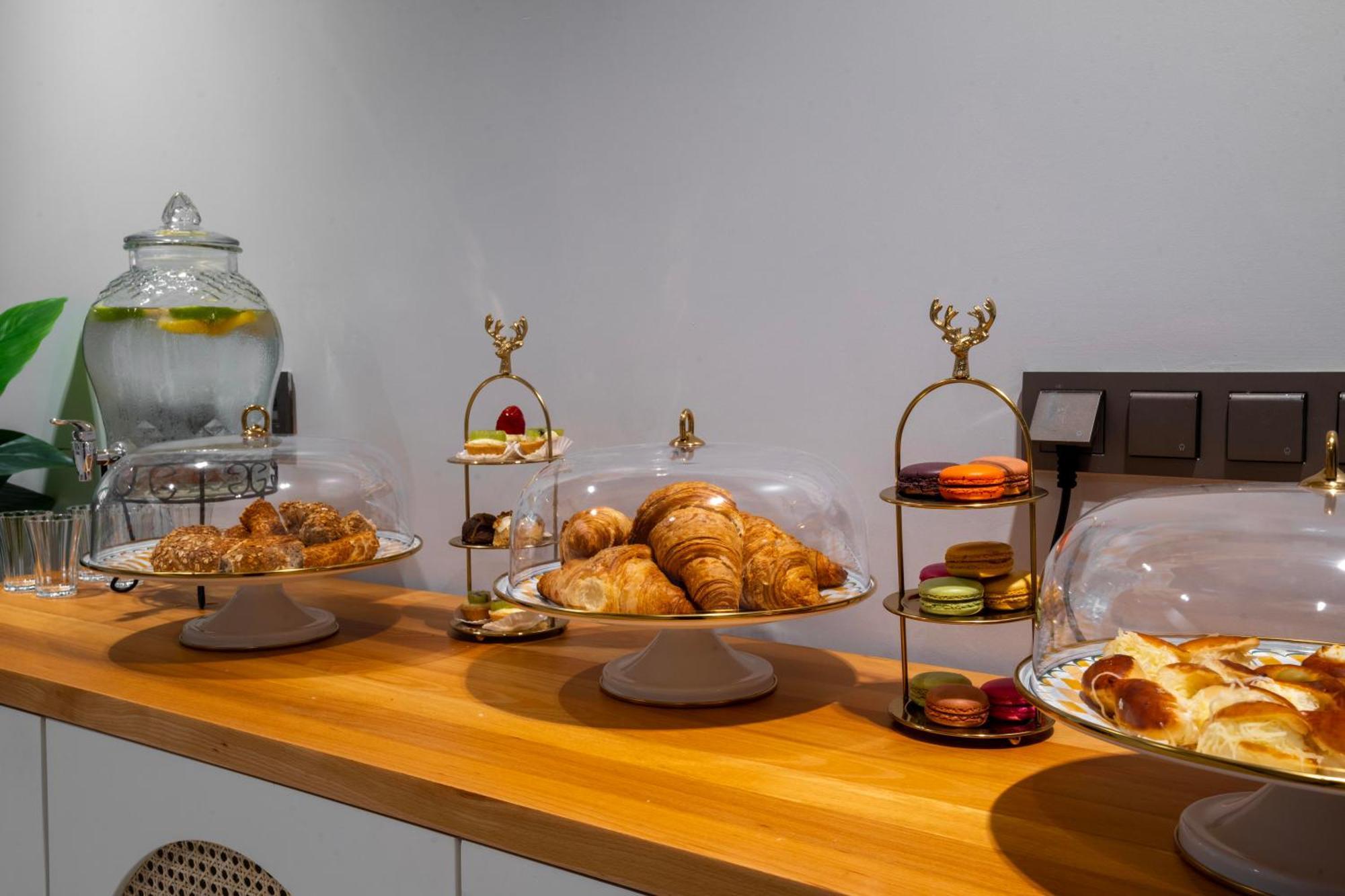 Smart And Simple Hotel Karakoy Истанбул Екстериор снимка
