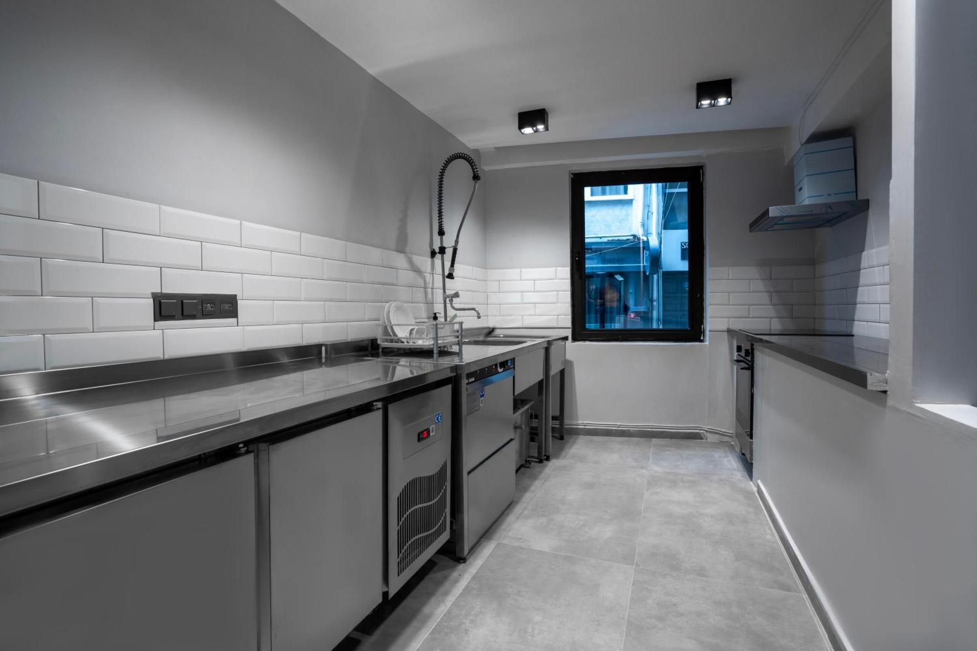 Smart And Simple Hotel Karakoy Истанбул Екстериор снимка