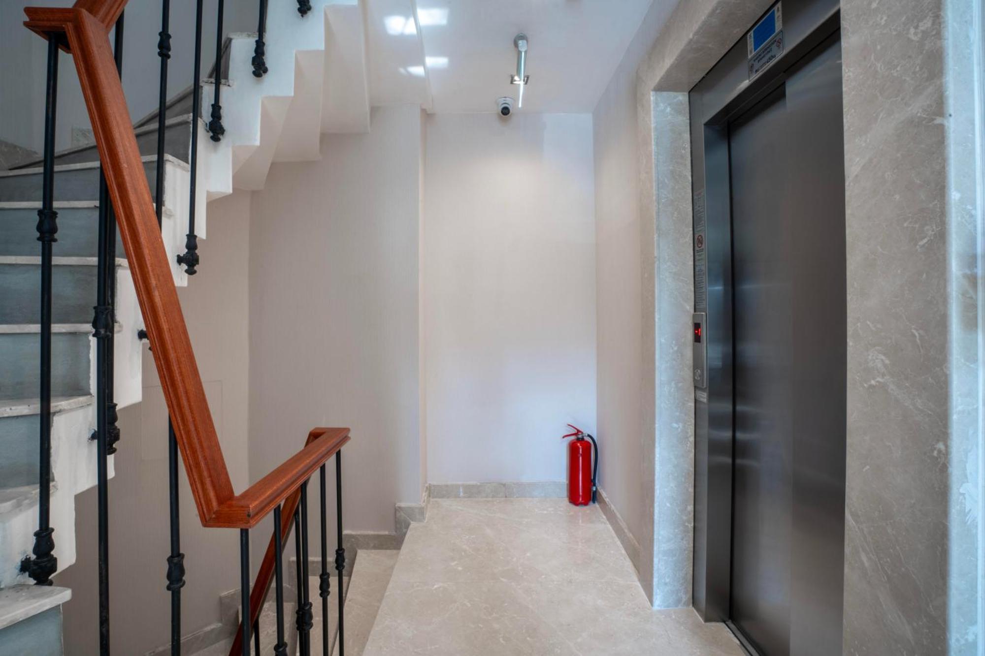 Smart And Simple Hotel Karakoy Истанбул Екстериор снимка